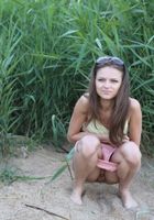 Naughty amateur Sonya takes a pee on the beach, Sonya (son028) ATK Petites: Sonya (Naughty amateur Sonya takes a pee on the beach)